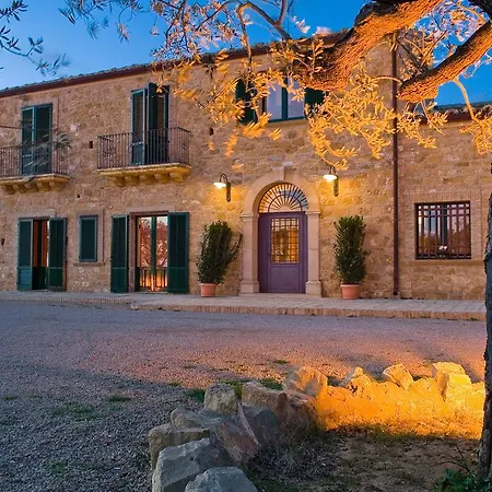 Agriturismo Salemi Farm stay *