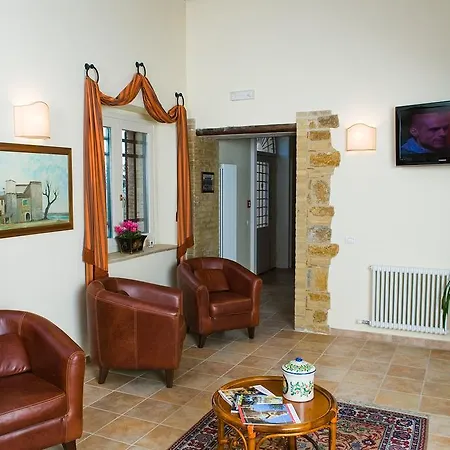 Agriturismo Salemi Farm stay *